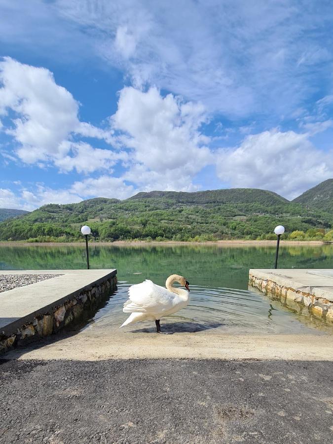 Montekarlo Na Drini Bed and Breakfast Mali Zvornik Eksteriør billede