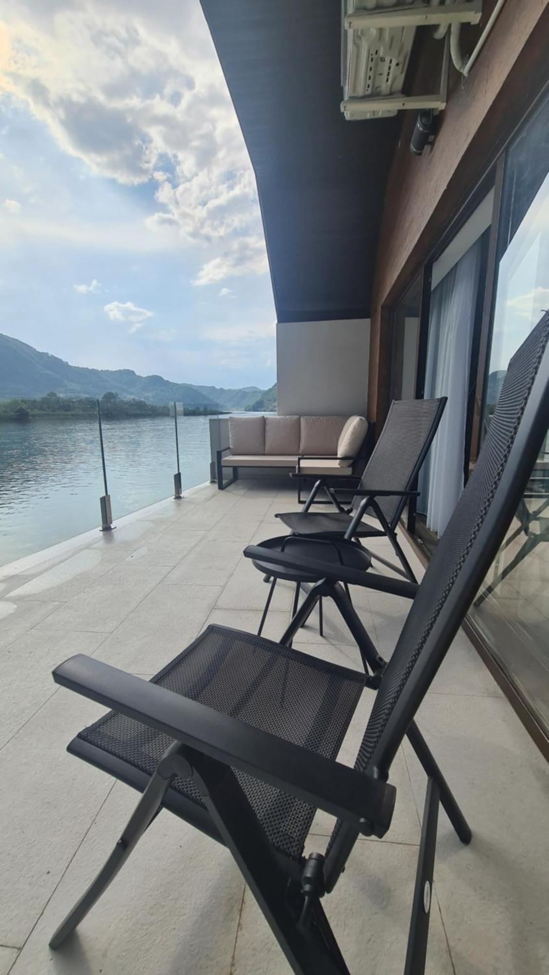 Montekarlo Na Drini Bed and Breakfast Mali Zvornik Eksteriør billede